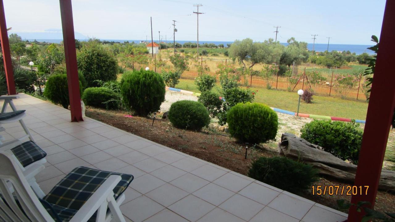 Villa Papavero Marónia Luaran gambar